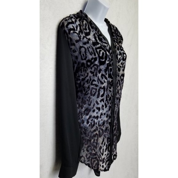 Lane Bryant Women's Top V-neck Leopard Print 14/16 - Picture 2 of 8